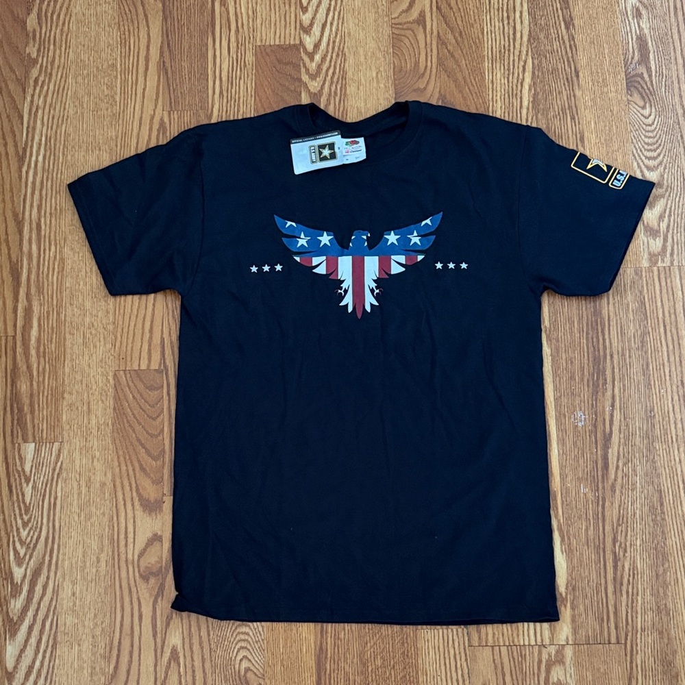 Fruit of the Loom Black Short Sleeve Tee with Red, White & Blue Eagle Graphic